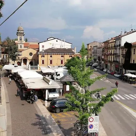 L'angolo Di Barbara Апартаменты
